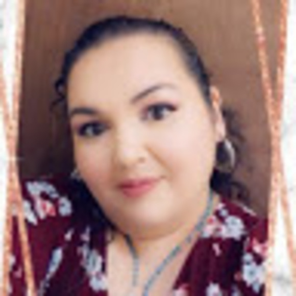 Meet your Posher, Lydia guadalupe - Picture 1 of 1